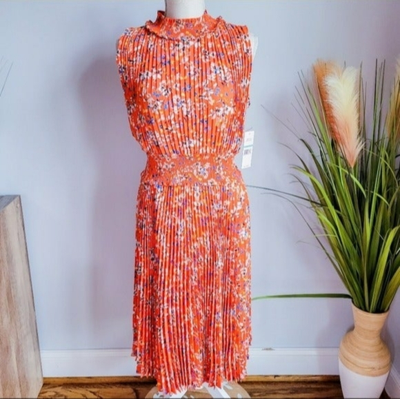 NANETTE LEPORE DRESS - Picture 1 of 9